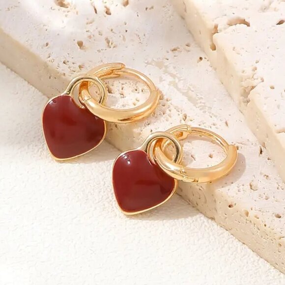 Elegant Red Heart Drop Earrings - Picture 1 of 4